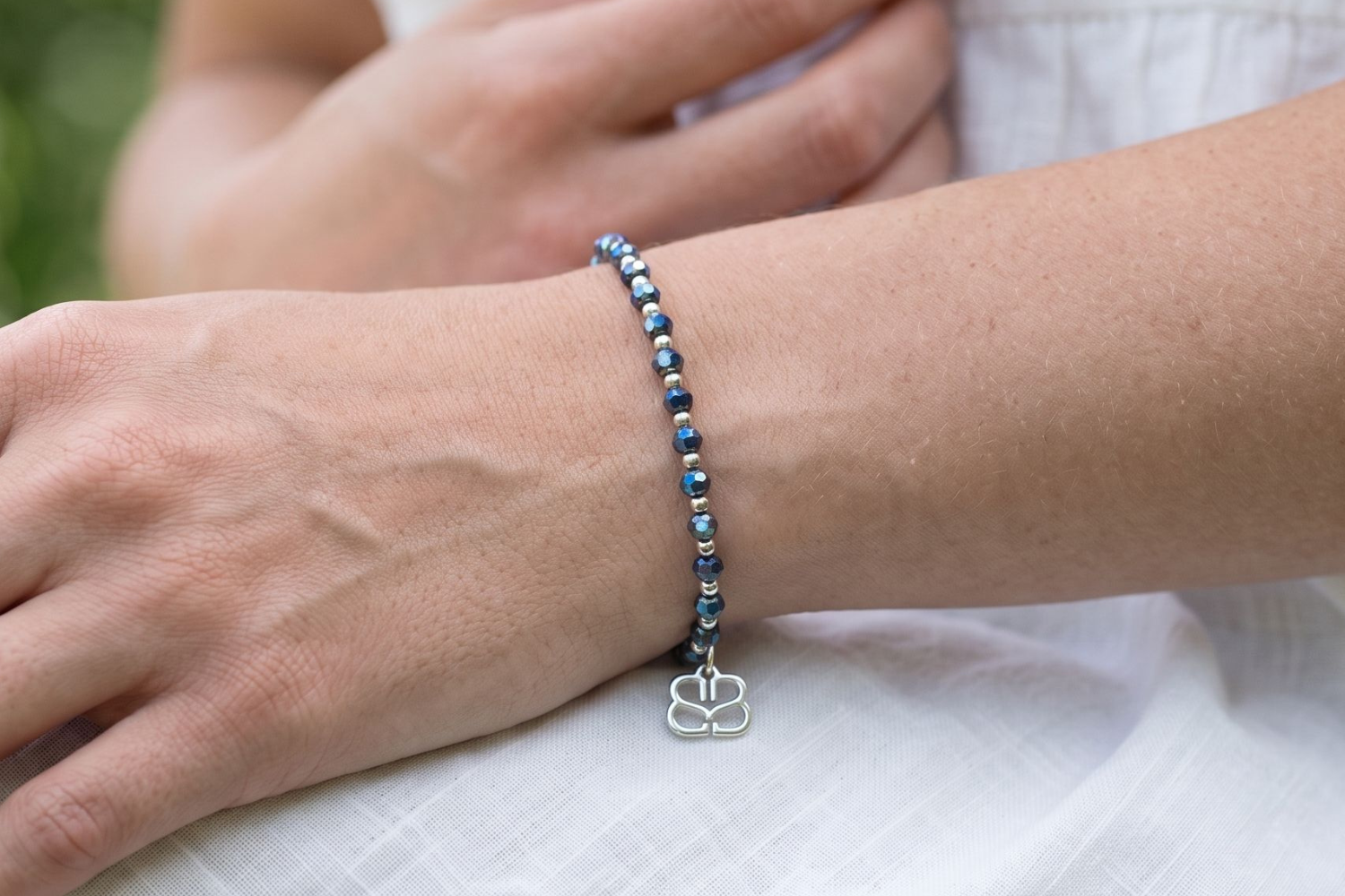 Prunus Navy & PVD Silver Crystal Stretch Bracelet