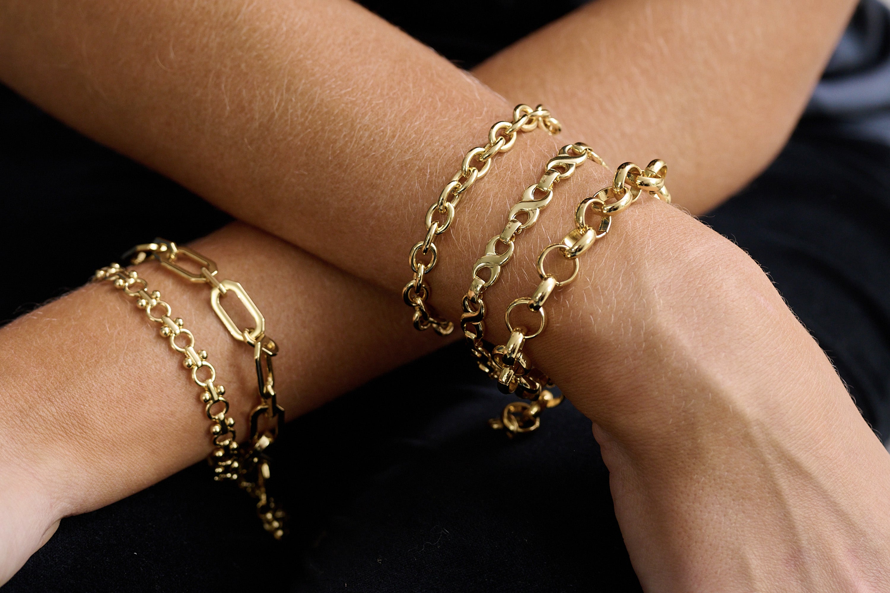 Infinate Gold Chain Bracelet
