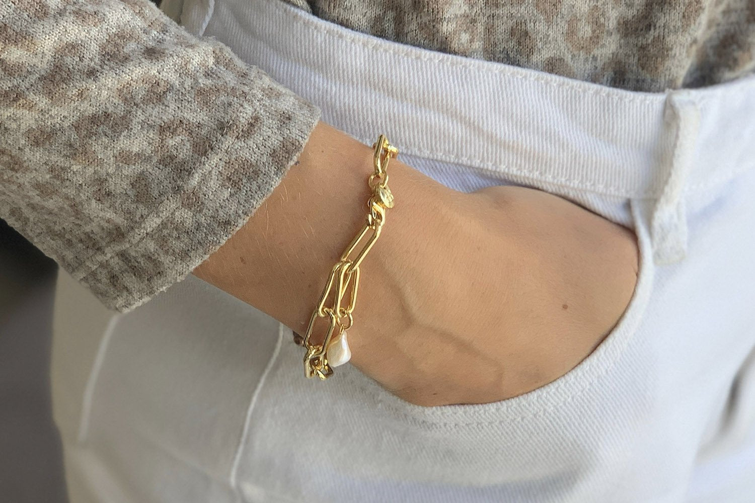 Ukelele Gold Chain Bracelet