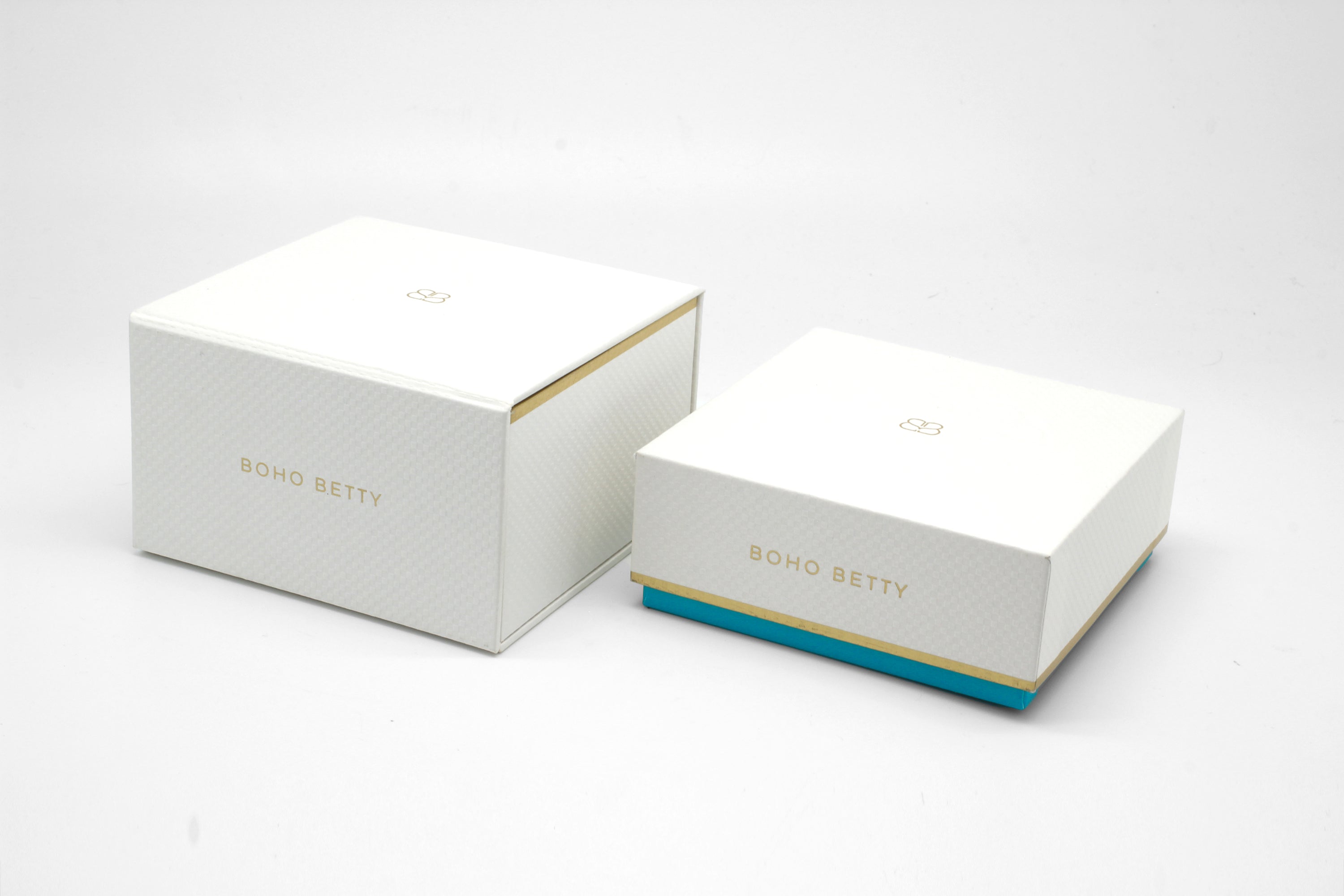 White Bracelet box with Cushion