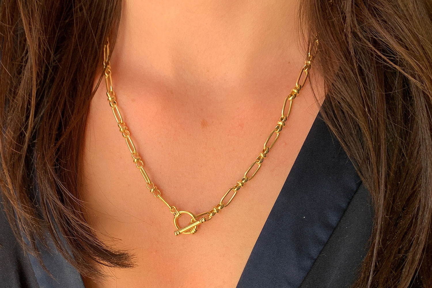 Cetus Gold T-Bar Chain Necklace